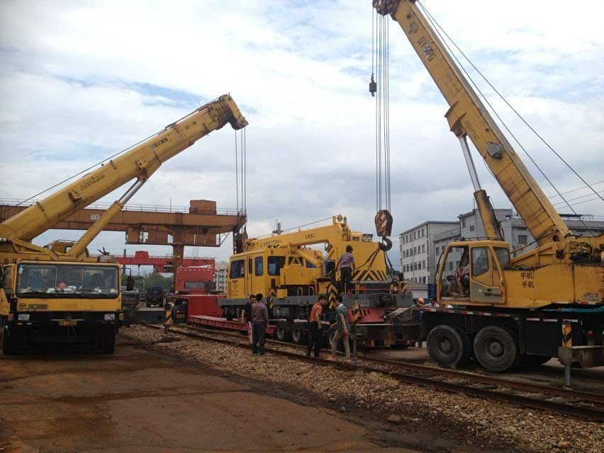  無錫精密設(shè)備吊裝機(jī)搬運(yùn)公司告訴你安裝起重吊裝設(shè)備需要注意哪些地方？