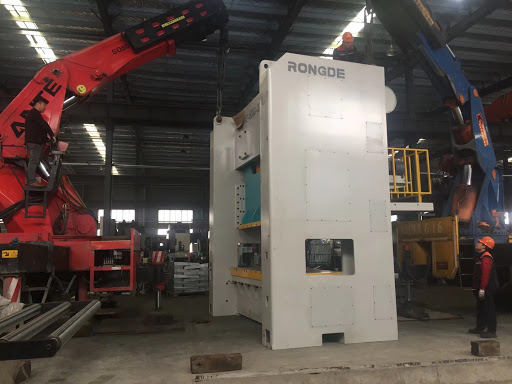 工廠大件吊裝關于分析主要的操作內容