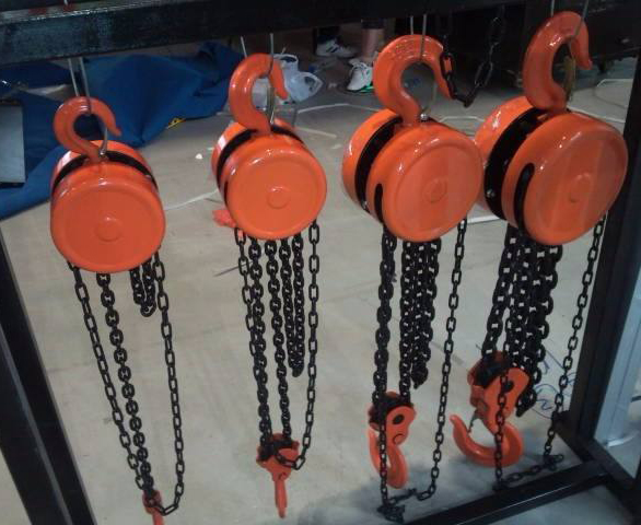 大型機械搬運如果快速的完成工作 大型機械搬運如果快速的完成工作